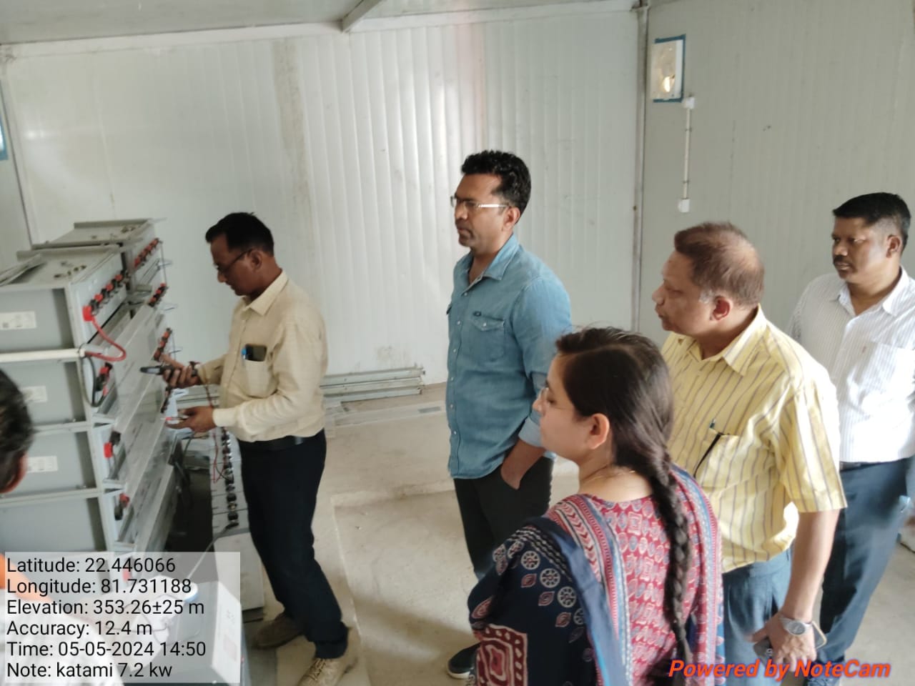 क्रेडा सी.ई.ओ. द्वारा जिला मुंगेली के अचानकमार टाईगर रिजर्व क्षेत्र के 25 ग्रामों के 112 बसाहटों में सौर संयंत्रों के माध्यम से 16 घंटे बिजली आपूर्ति हेतु ग्रामों का किया औचक निरीक्षण