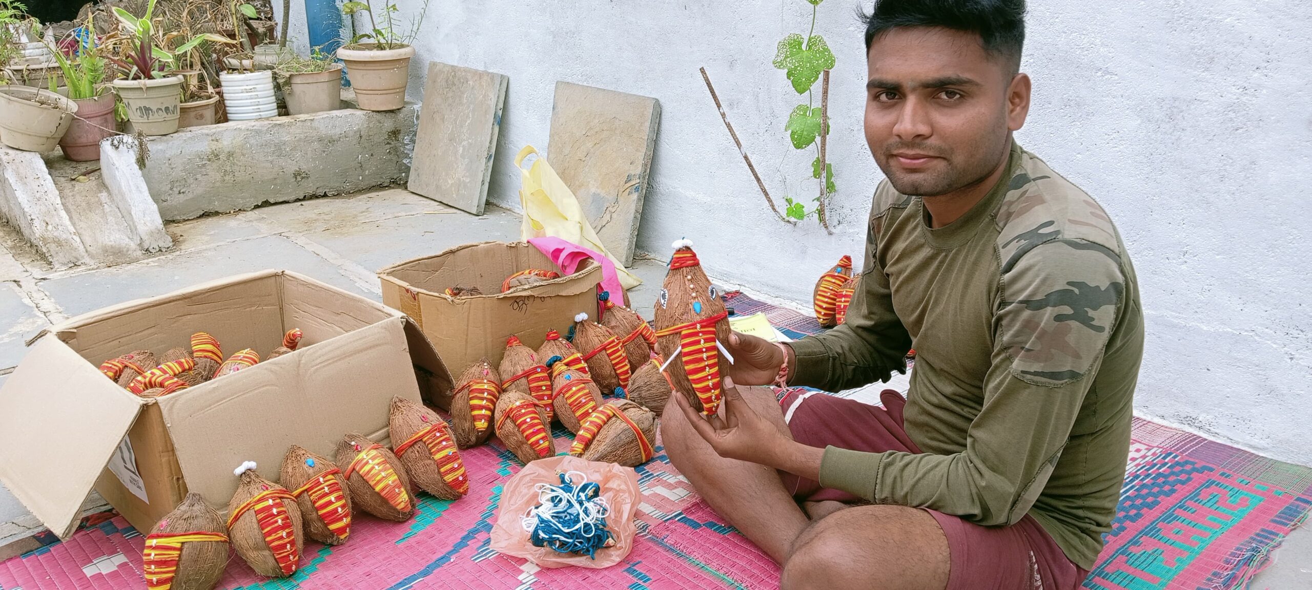 एक कला ऐसी भी : पीरिद का यह युवक दे रहा श्रीफल को “श्री गणेश” का आकार, रोजगार और आमदनी का भी बना जरिया, 4 सालों से कर रहा इस तरह की कलाकारी